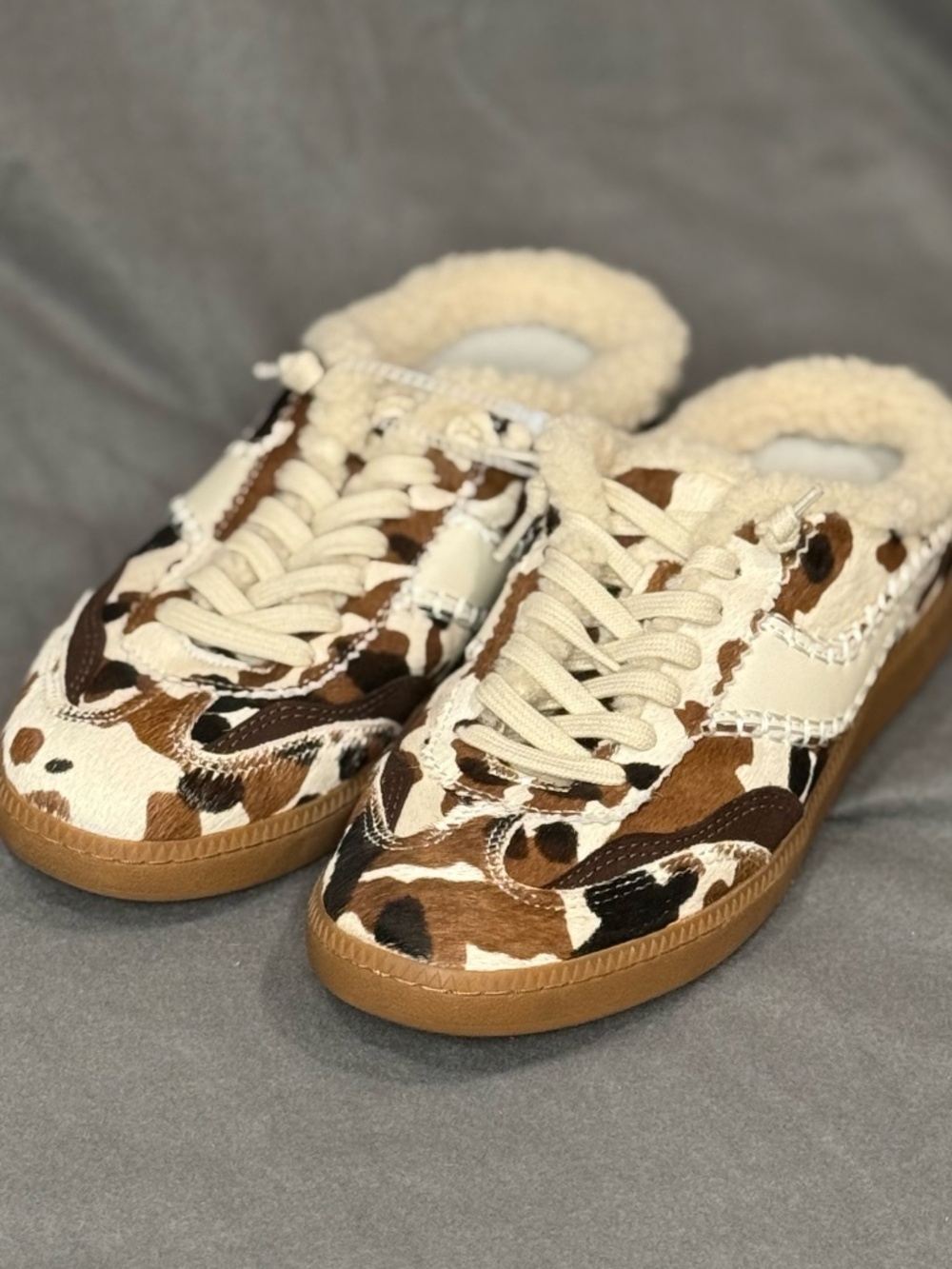 Dolce Vita Notice Cow Print Calf Hair Shearling Mule Sneakers Women's Size 9